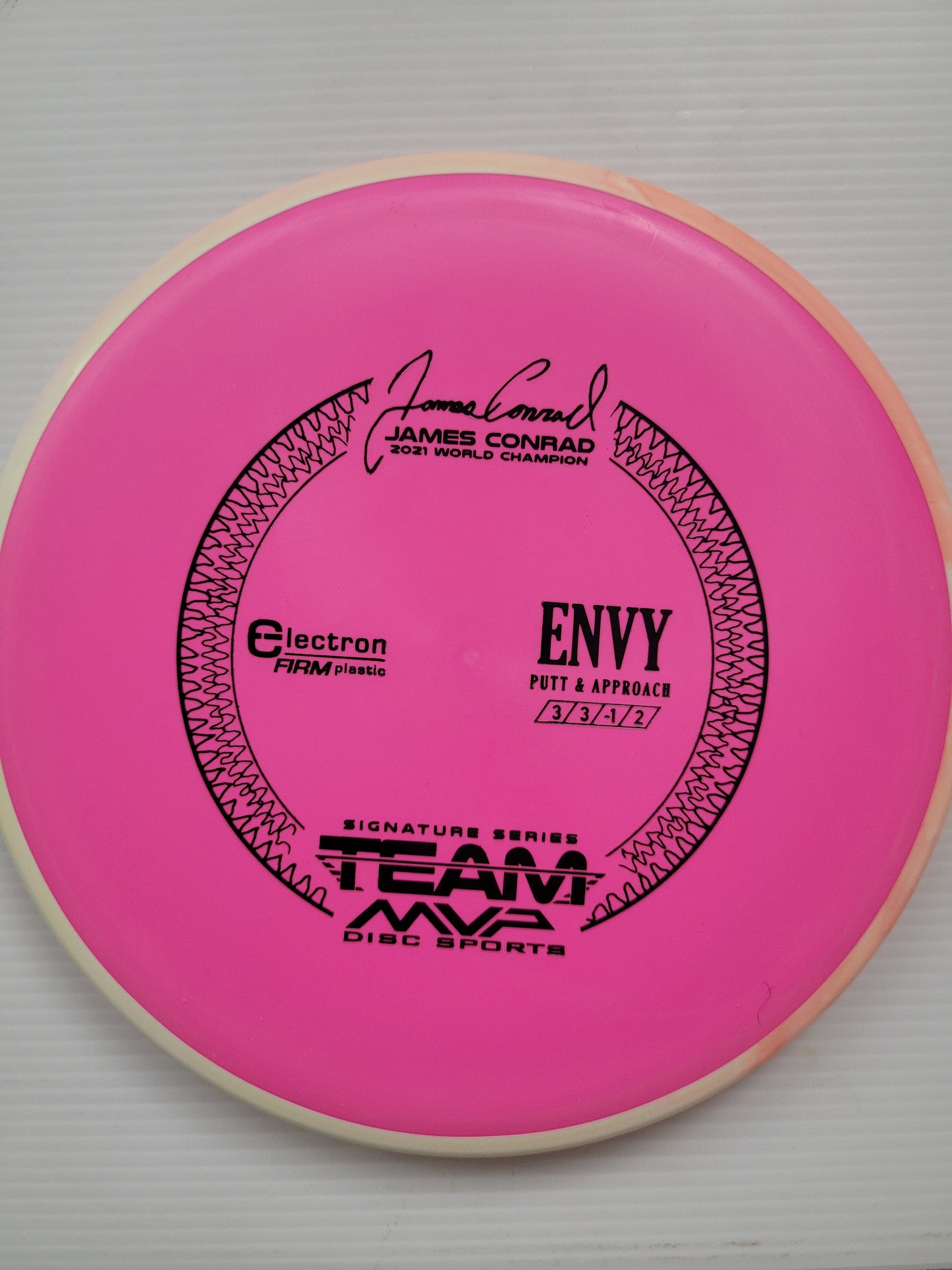 Envy/Electron Firm Plastic/Putt & Approach (James Conrad)