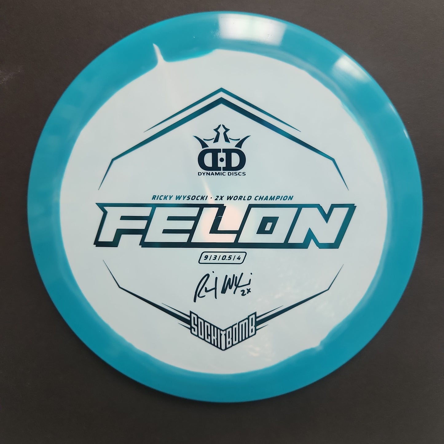 Felon/ Fuzion Orbit plastic (Ricky Wysocki 2x world champion)/ Fairway Driver