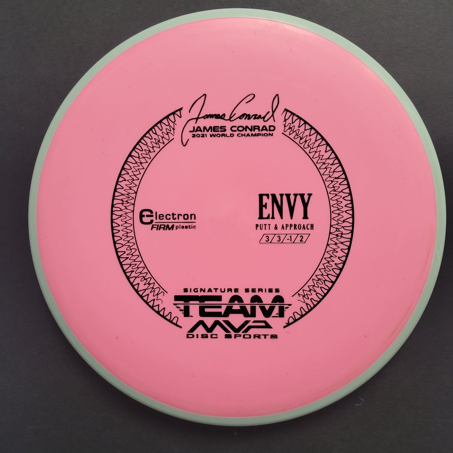 Envy/Electron Firm Plastic/Putt & Approach (James Conrad)