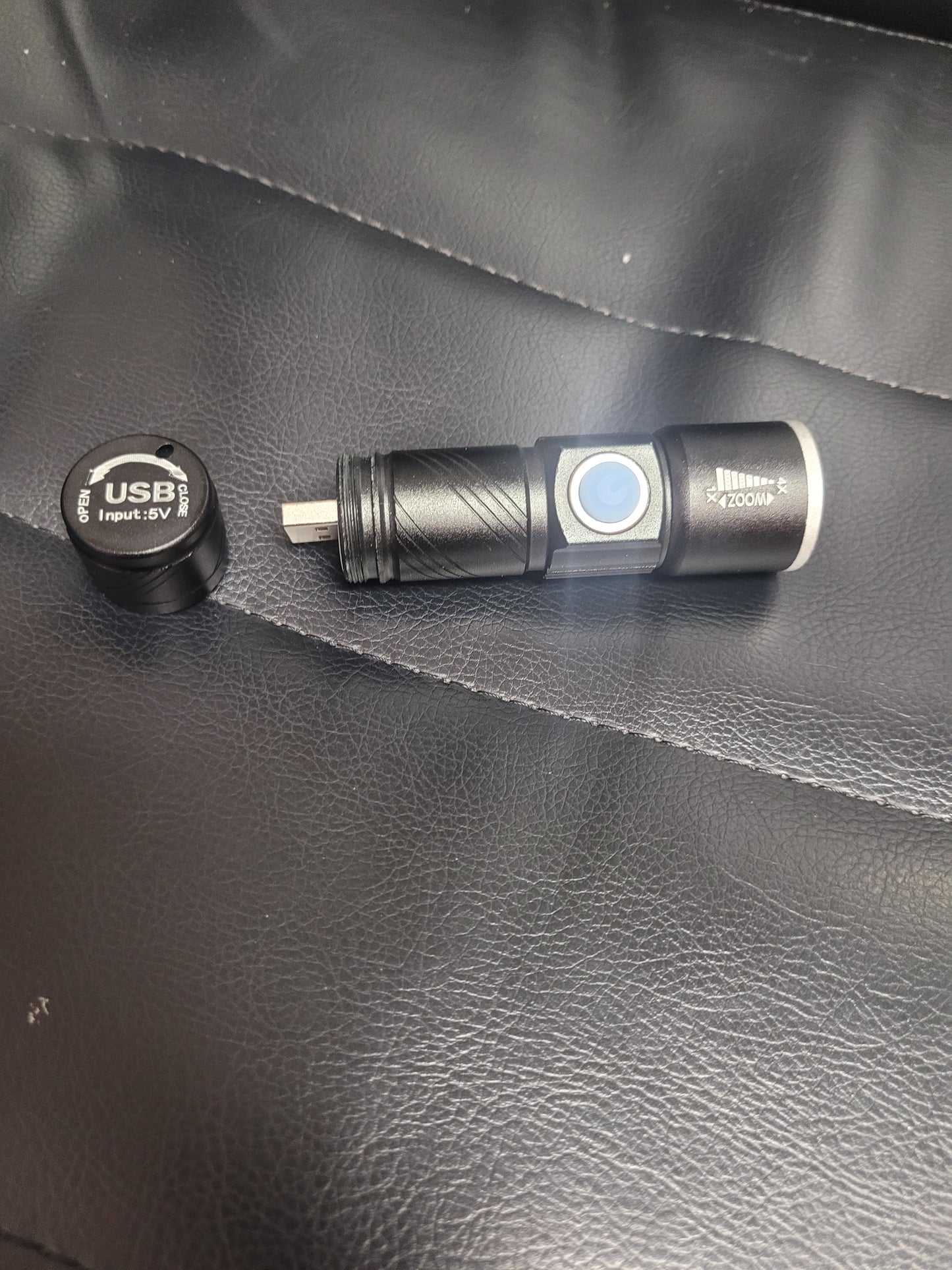 FLASHLIGHT/UV